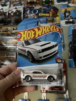 Hot Wheels '18 DODGE CHALLENGER SRT DEMON White
