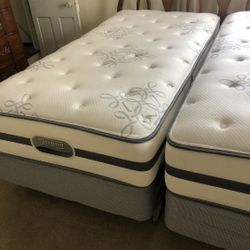 Queen Size Mattress And Boxspring Sale We Deliver !
