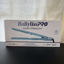 BaBylissPRO Nano Titanium 1½"  Vented Ionic Flat Iron | BNT4093TUC