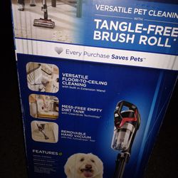Bissell Vacuum/Versatile Pet Cleaner (Must Sell)