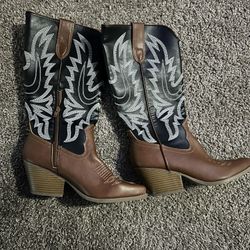 Dolce Vita Blanch Boots