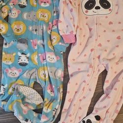 3x 2 Year Old Onesie Pijamas