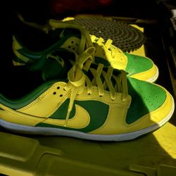 Men Nike 8.5