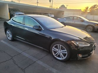 2015 Tesla Model S