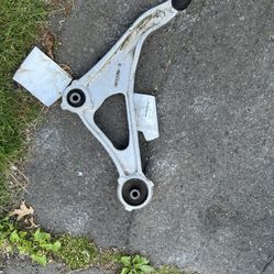 Lower Control Arm Front Nissan Altima 