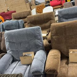 🔥🔥Power Lift Recliner Chair with Vibration Massage and Heat, Overstuffed Reclining Chair with Remote,$300