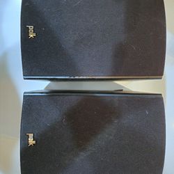 Polk T15 Bookshelf Speakers - Good Condition