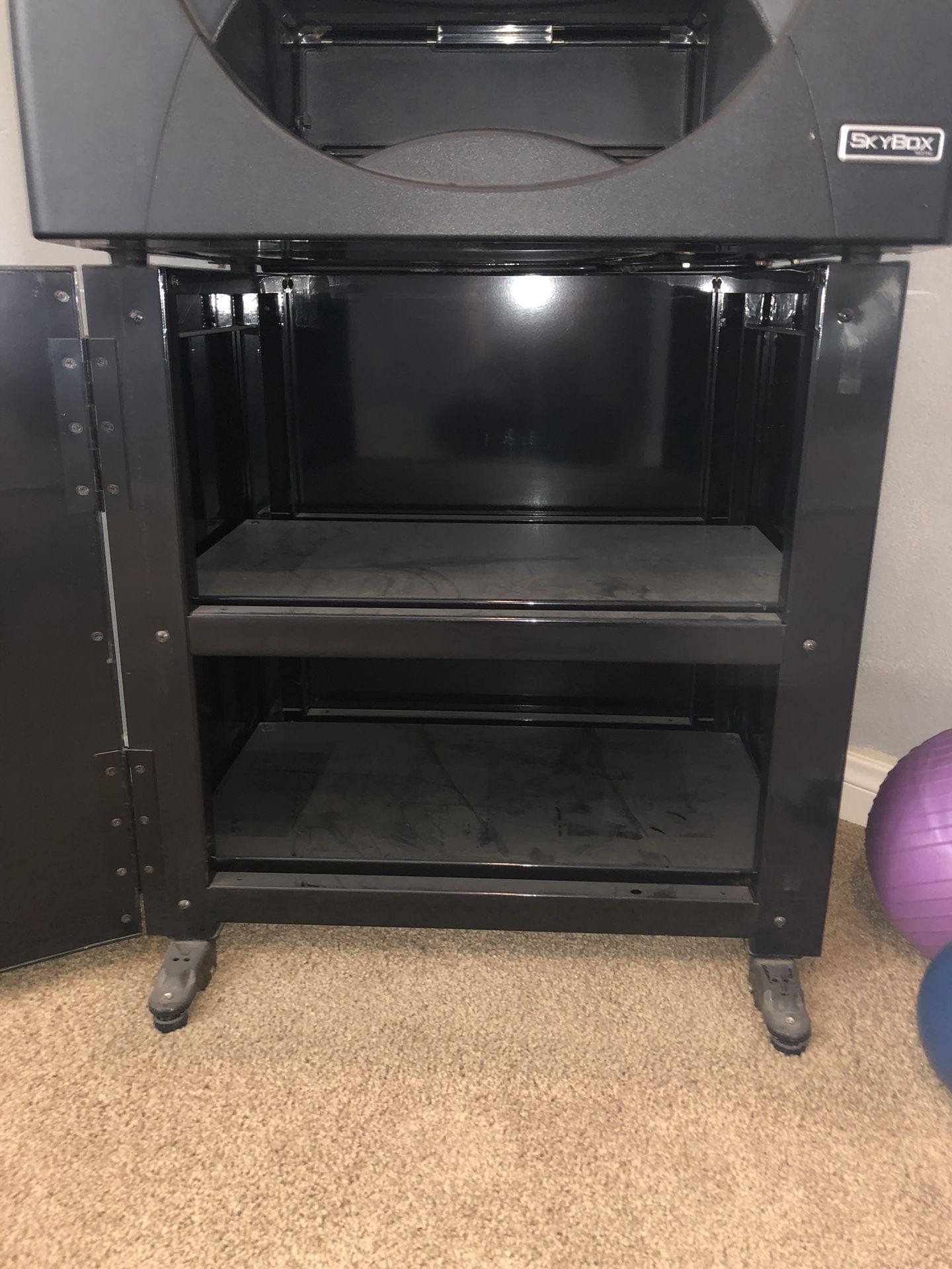 MAYTAG SKYBOX SODA VENDING MACHINE for Sale in Rancho Cucamonga, CA