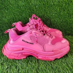 balenciaga triple s pink size 43