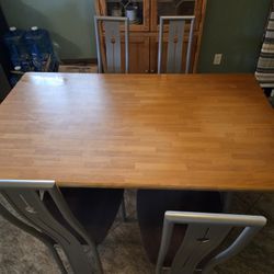 Kitchen Table With 4 Chairs