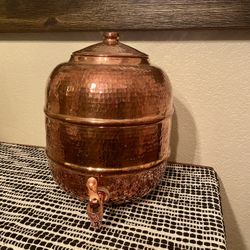 Copper beverage dispenser / urn with Spigot