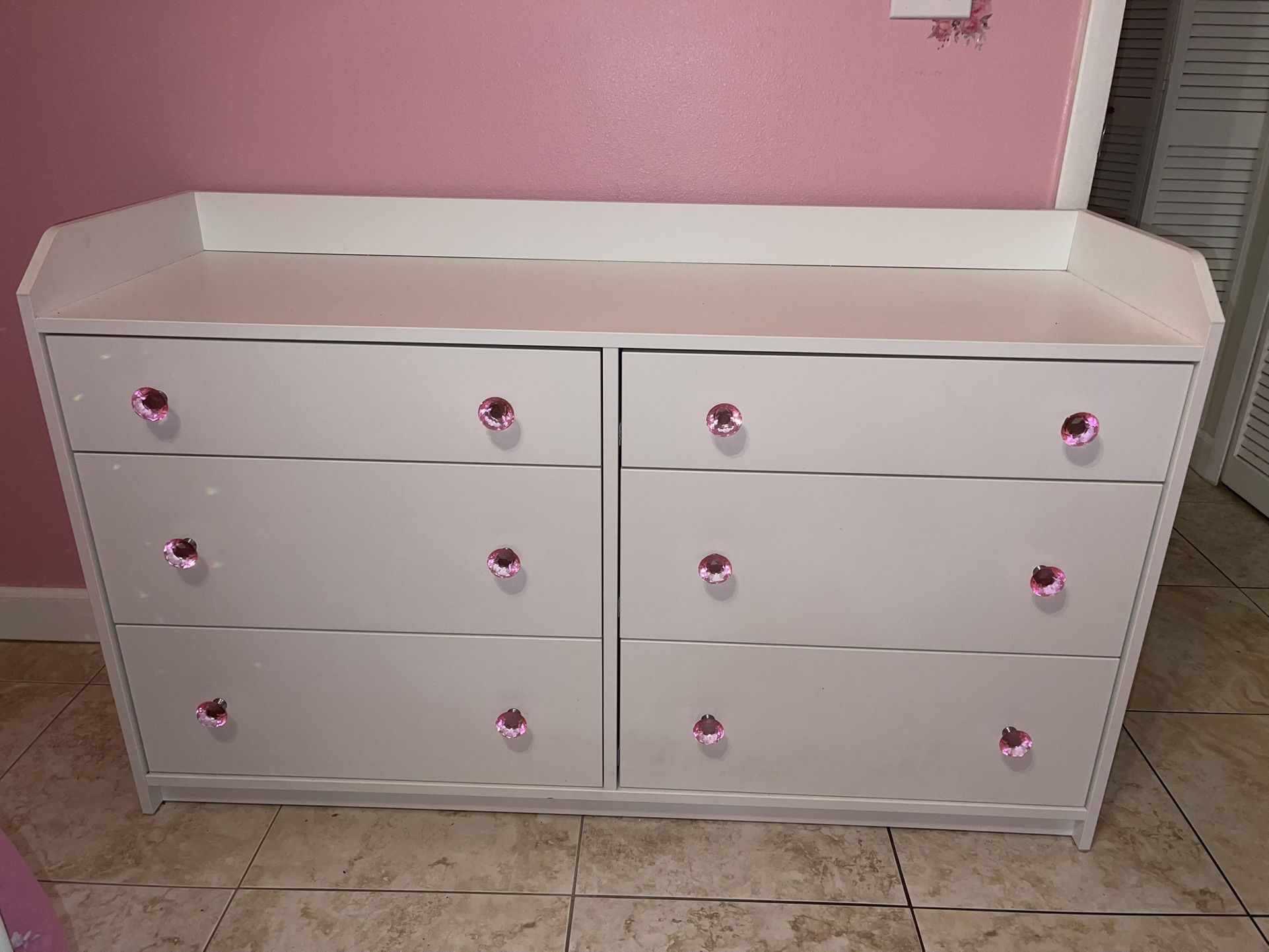 IKEA dresser In Perfect Condition