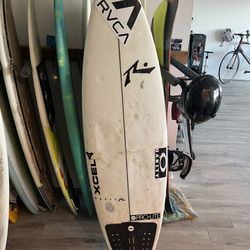 5’8 Surfboard
