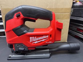 MILWAUKEE M18 FUEL JIGSAW #2737 -20  SLIGHTLY USED  almost new  (( coming to check )) ((( tool only )))