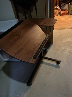 Adjustable Stand/deak