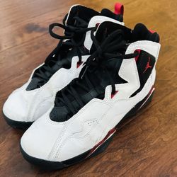 Men AIR jORDANS Size 6 Youth