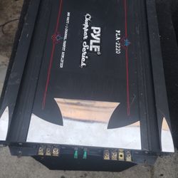 Car amplifier Pyle....OBO