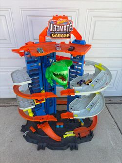Ultimate Hot Wheels Garage w/ T-Rex Dinosaur Stores 100+ Cars / 3-ft Tall