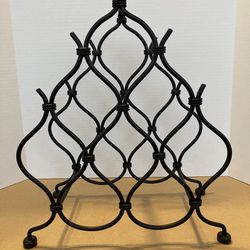 Wrought iron 8 bottle countertop wine rack