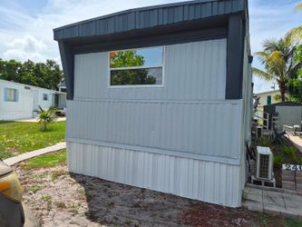 Fully Renovated 2BR / 2BA Mobile Home