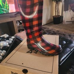 Rain Boots Size 9