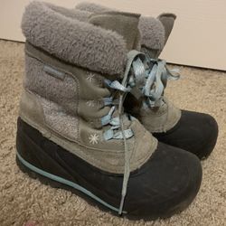 Grls Water Resistant Boots Sz 3 Like New
