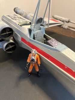 Star Wars Retro Red Leader X-WING Fighter Vehicle Death Star Trench  w/Garven Dreis pilot Hasbro Original 2002-4
