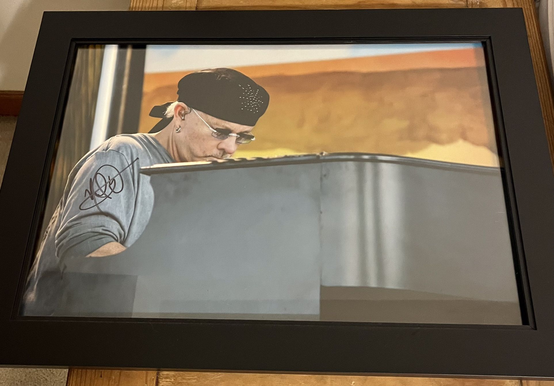 NEAL DOUGHTY REO SPEEDWAGON AUTOGRAPH LIVE PHOTO 21 X 15 MINT CONDITION