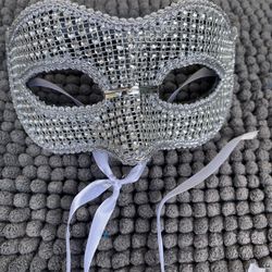 Silver Masquerade Mask.