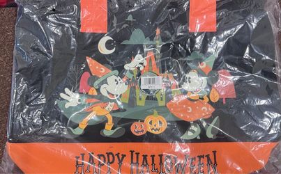 Disney Store Halloween tote bag 2025