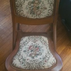 Antique Rocking Chair 