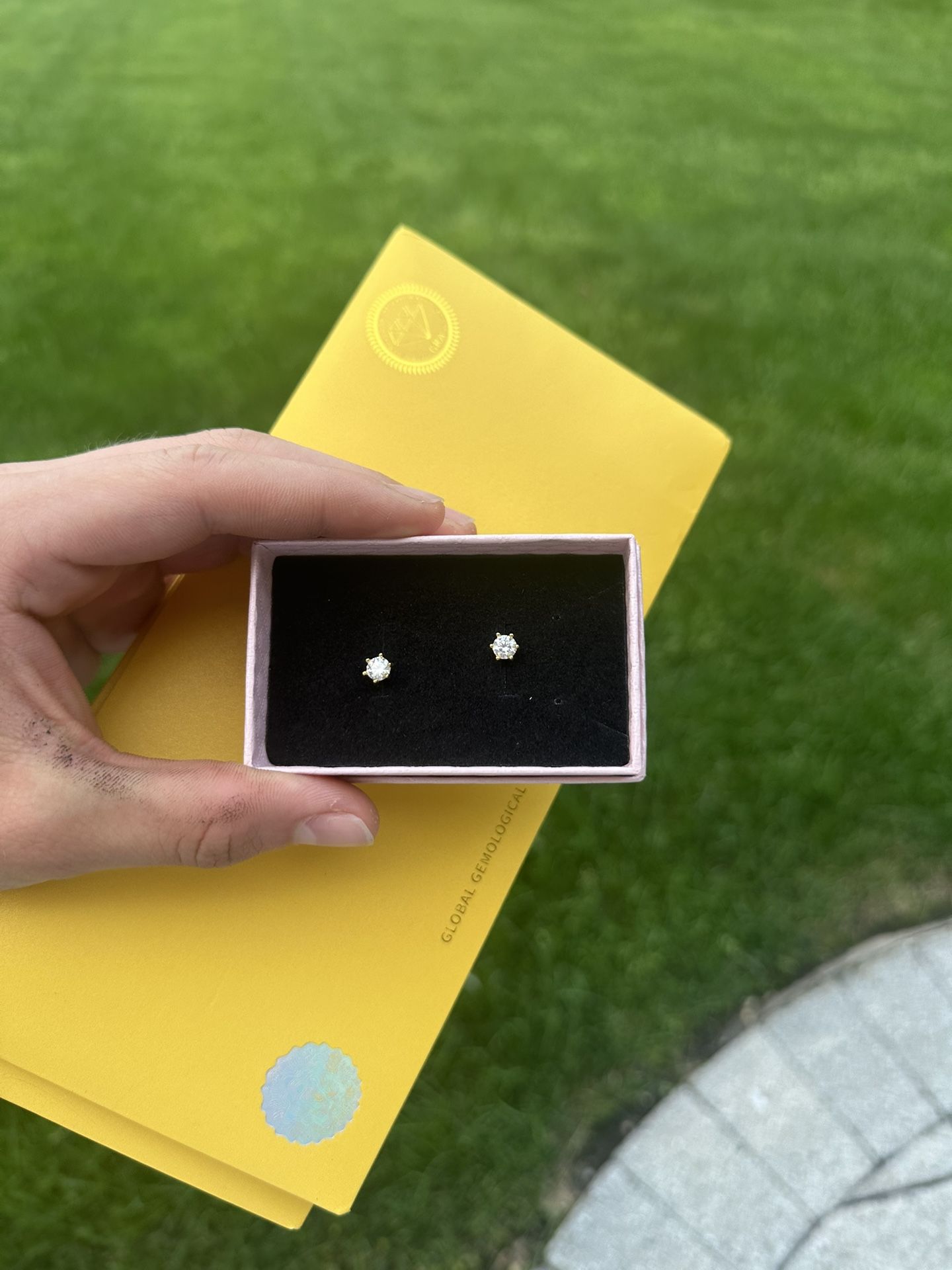 Real Moissanite Diamond Earrings With Proof Of Authenticity