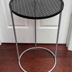 Light and Sturdy Table just $10 xox