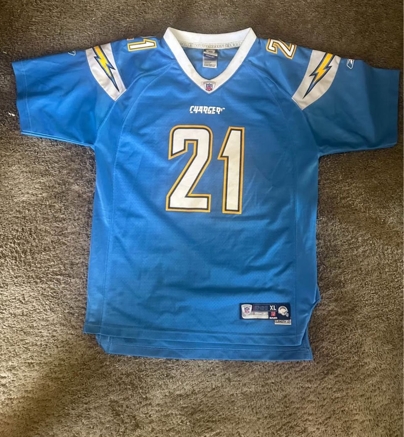 Chargers youth xl jersey