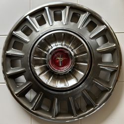 **1968 FORD MUSTANG ORIGINAL HUBCAP**