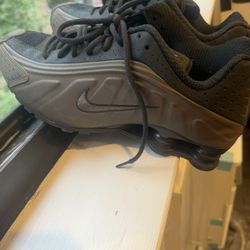 Women’s Nike Shox 