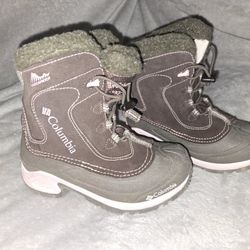  Snow Boots NEW IN BOX