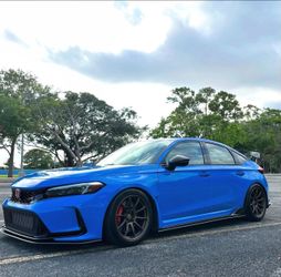 Fl5 type R project aero front lip kit, side skirts, rear spats.