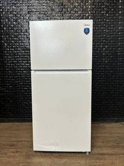 MIDEA REFRIGERATOR w/WARRANTY! R3436A