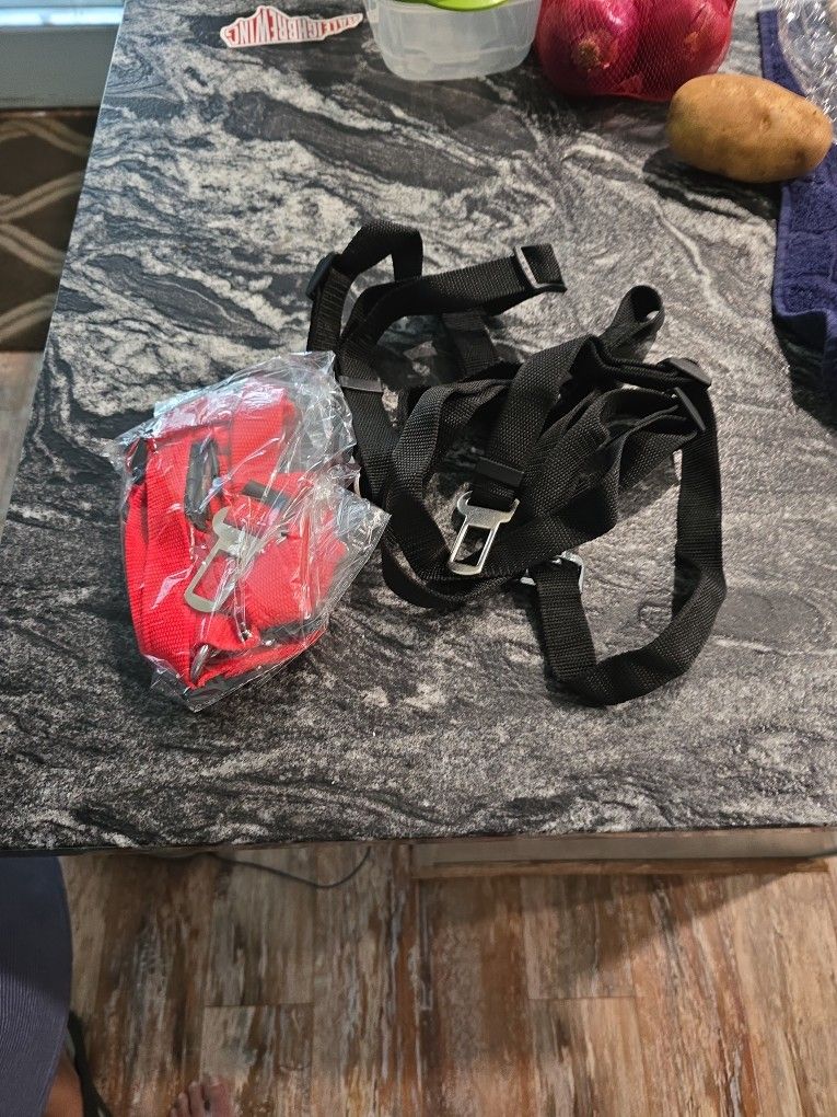 Plush Paws Dog Car Seat Harness brand NEW