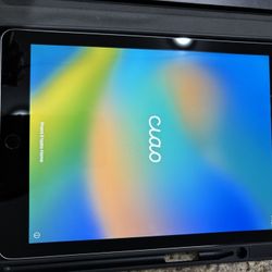 iPad With Case And Keyboard 