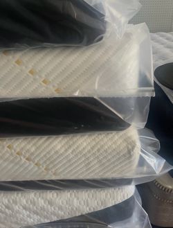 USA made 10” thick memory foam mattress !!!