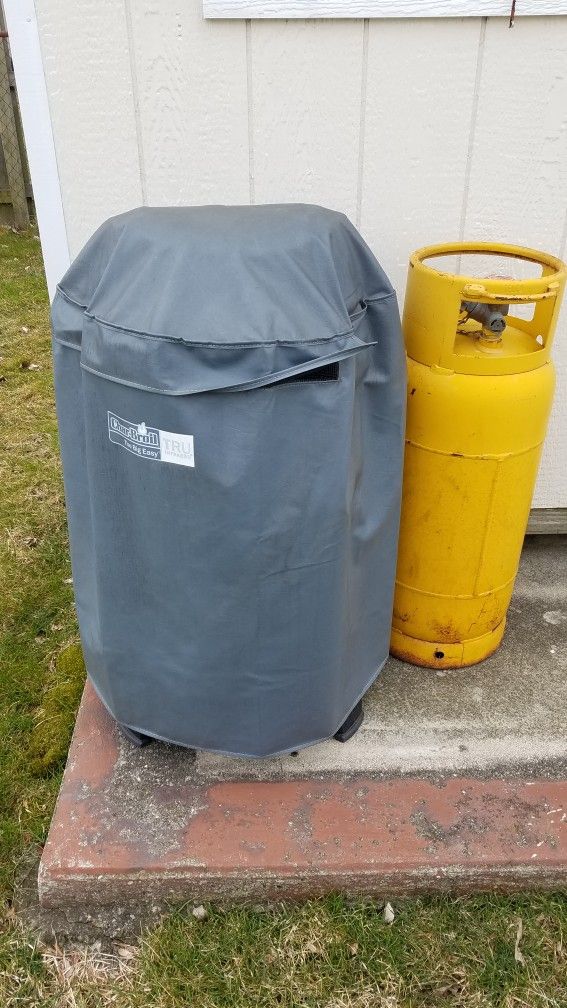 Infrared Grill, Never Used With Propane Tank. $75.00