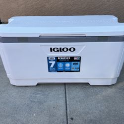 New Igloo Cooler 
