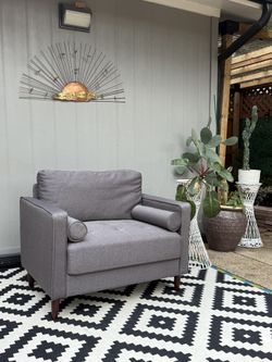  Mid Century Modern Style  Club Chair . 