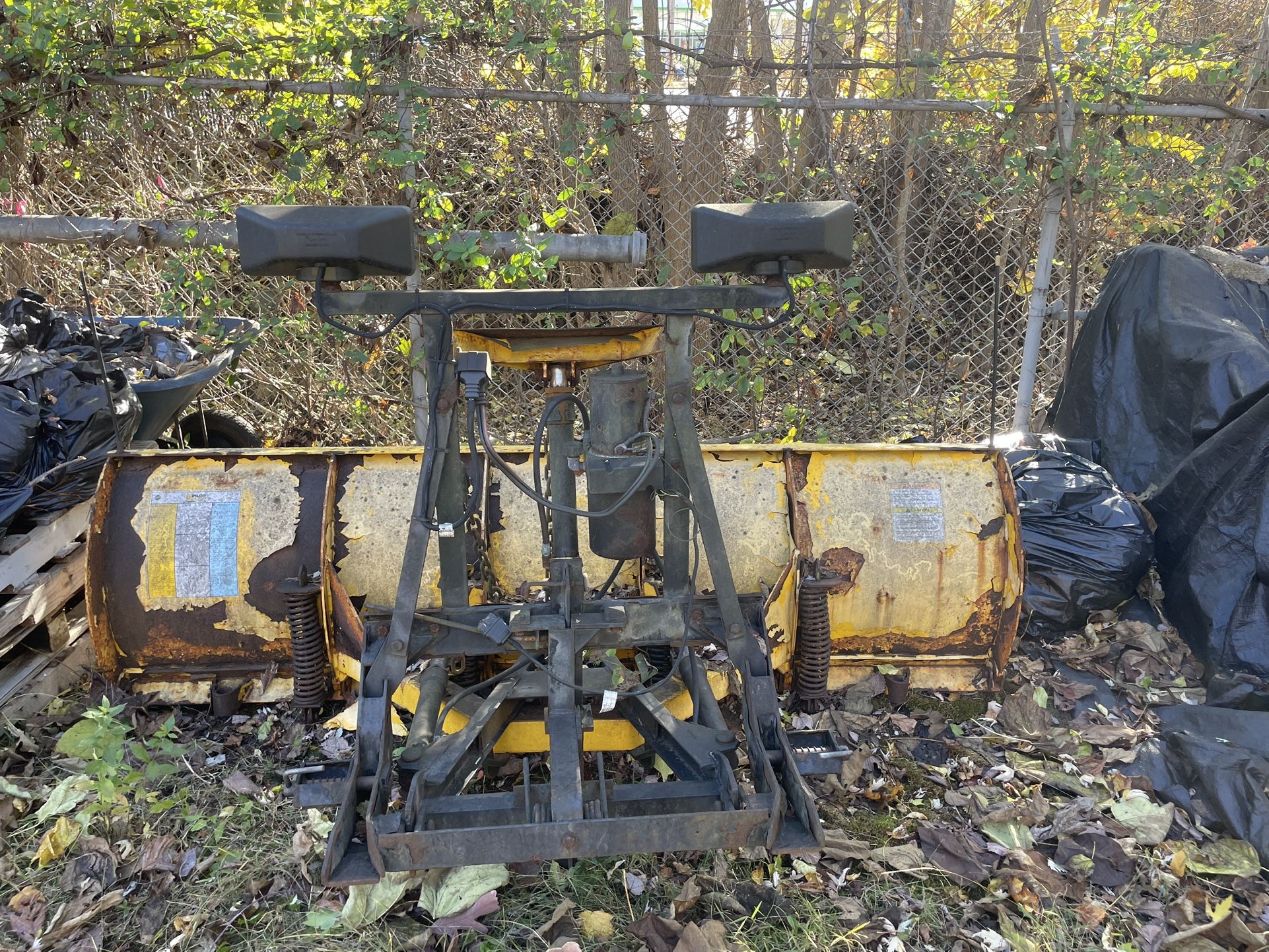 Fisher Plows Three Pin Connections