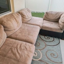 Sectional $600