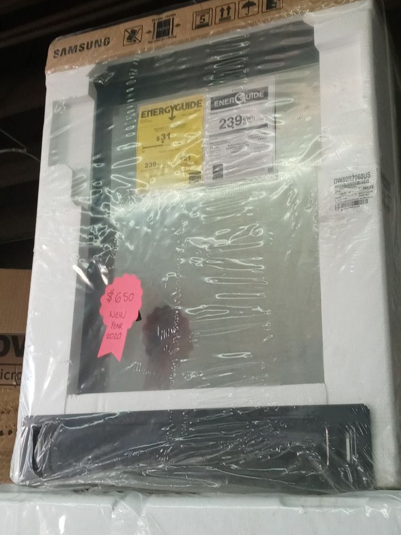 Brand new samsung refrigerator! 2020