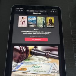 IPAD MINI WITH BOX STILL (WIFI ONLY) 