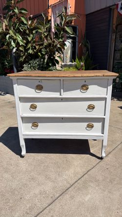 Antique Farmhouse style Dresserr